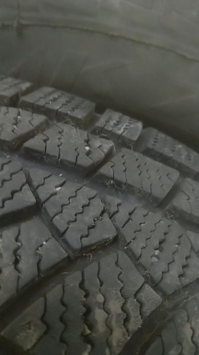" Opony zimowe 195/65r15 bieżnikowane 2-sztuki
