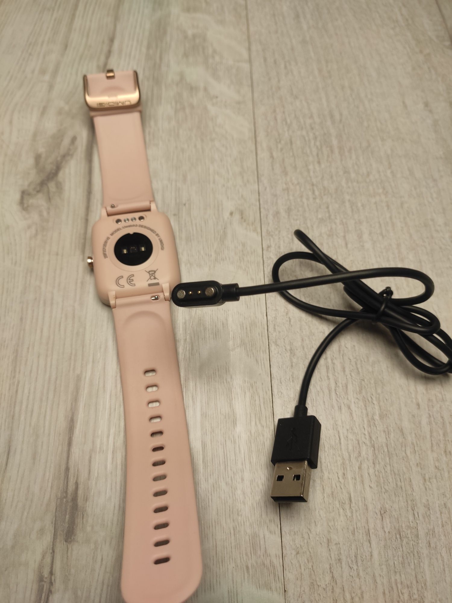 Smartwatch UMIDIGI Uwatch 3 Rose Gold ro owy Czerniejewo OLX.pl