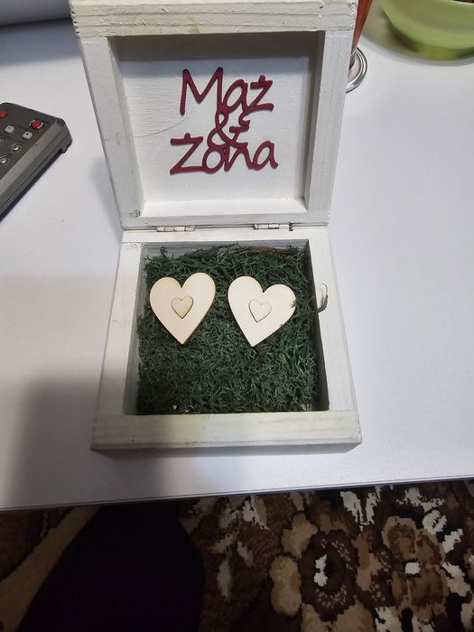 Skrzynka na koperty i obrączki plus inne