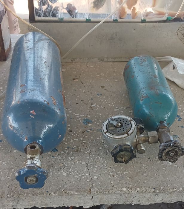 Продам кислородные баллоны