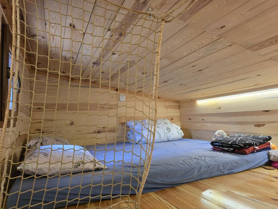 Domek drewniany naturalny całoroczny Tiny House do przeniesienia w cał