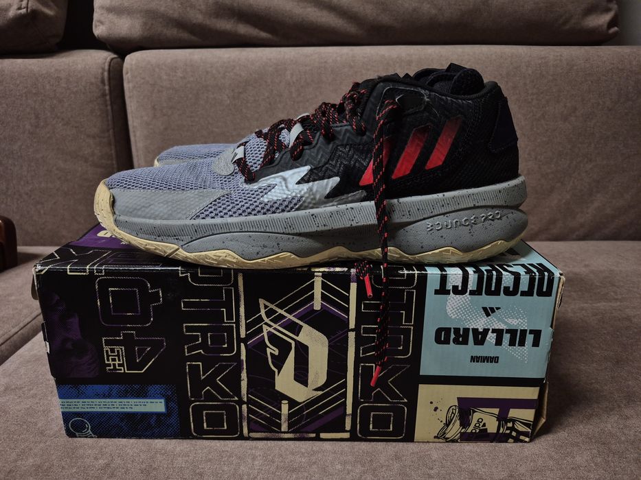 adidas dame 8 - купить кроссовки мужские - Цена на OLX.ua