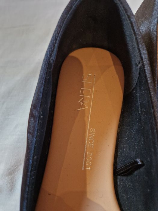 Sapatos pretos com brilhantes Sfera 37