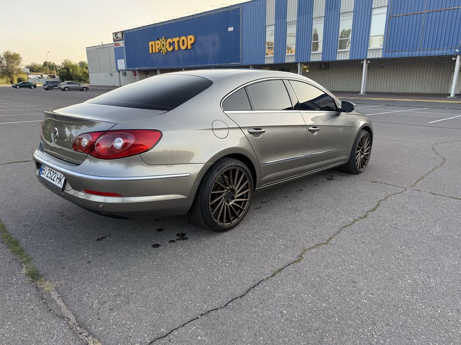 Volkswagen  Passat cc 2011 года 1.8 tsi