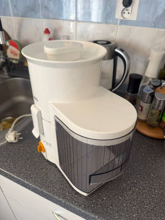 Sokowirówka Aeg sf 103