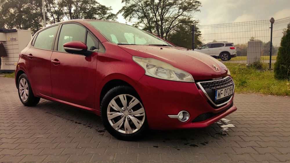 Peugeot 208