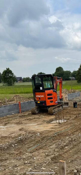 Usługi minikoparką 2,7t, prace ziemne