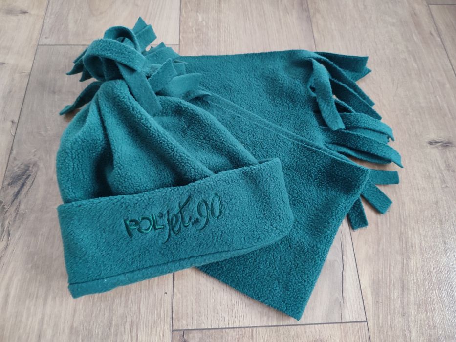 Czapka i szalik polarowy z logo Poljet.