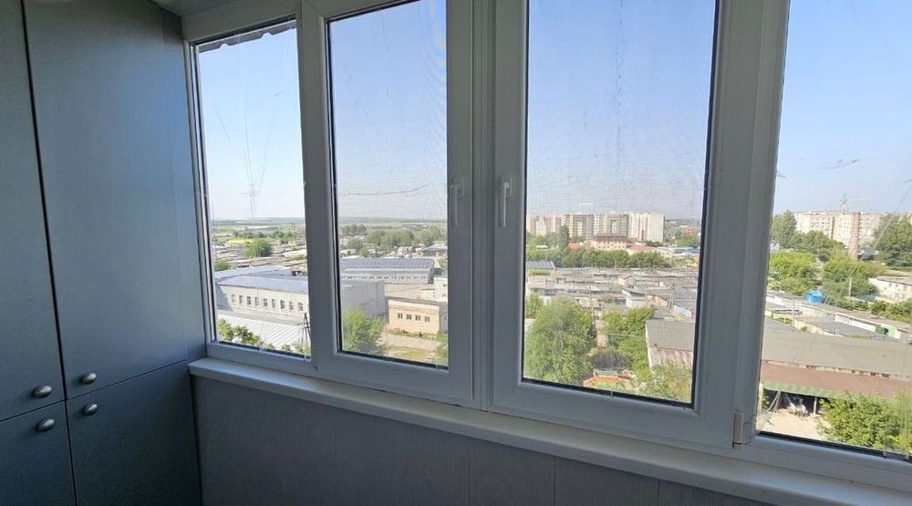 3 к квартира Слобожанское ул. Строителей