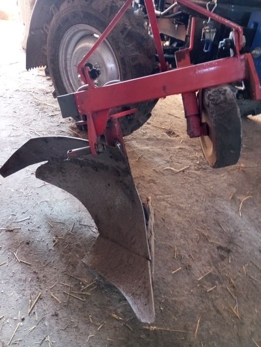 Продам плуг Віракс 1.25