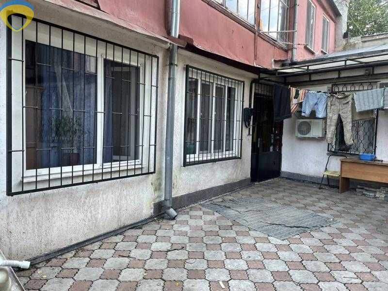 Продам 4-кімнатну квартиру 100м2 з окремими входами! Приморський район