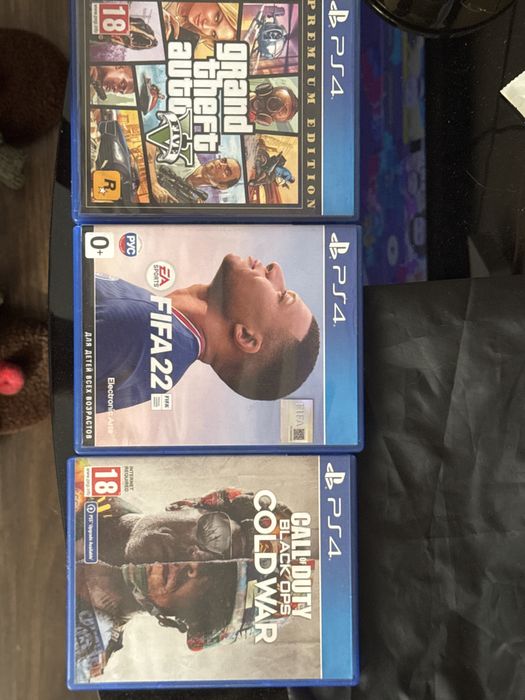 PlayStation 4 pro+ 5 ігор!