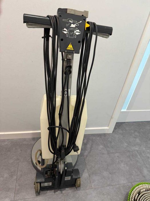 Numatic NR1500S szorowarka polerka do parkietu + pad holder.