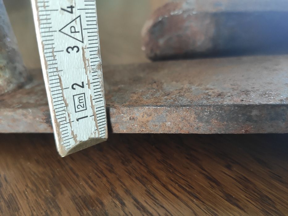 2 sworznie do osadzenia drzwi bramy okucia PRL