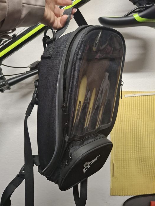 Mochila de deposito para moto com iman
