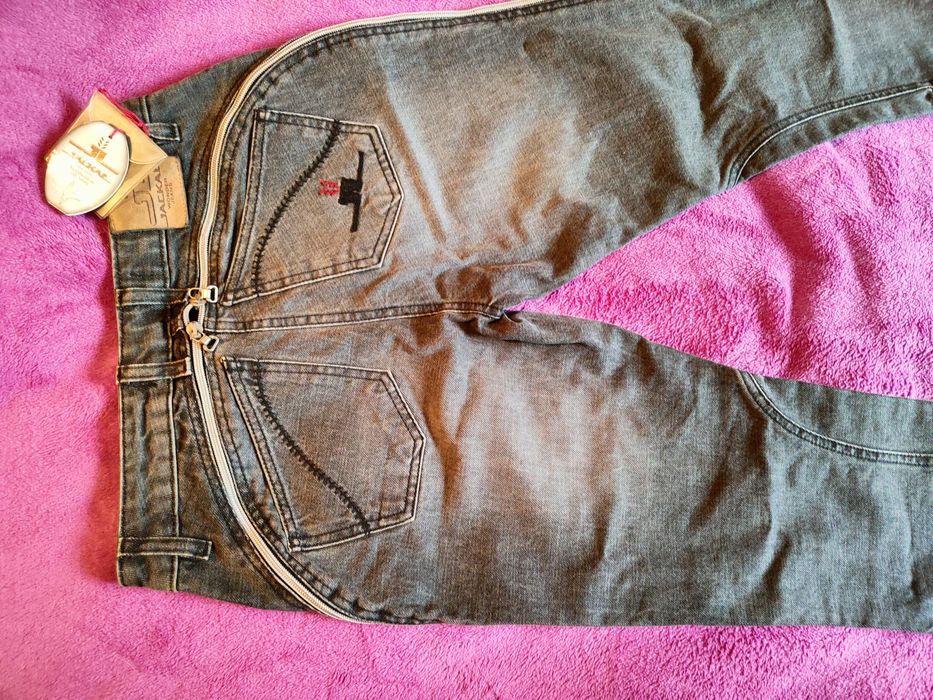 Джинси Італія, сексі джинси