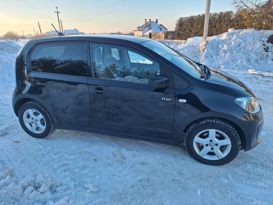 Продається електромобіль Volkswagen e-Up