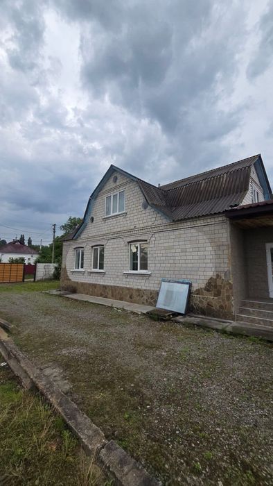 Продаж будинку смт Рокитне.Київська обл
