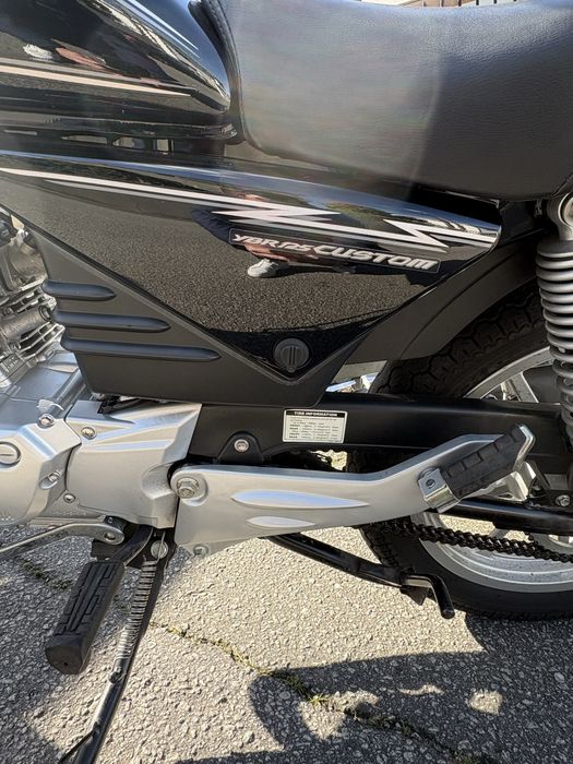 Mota Yamaha YBR 125 costum