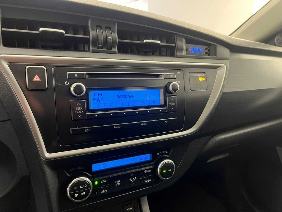 TOYOTA AURIS TOURING SPORTS 1.4D-4D ACTIVE