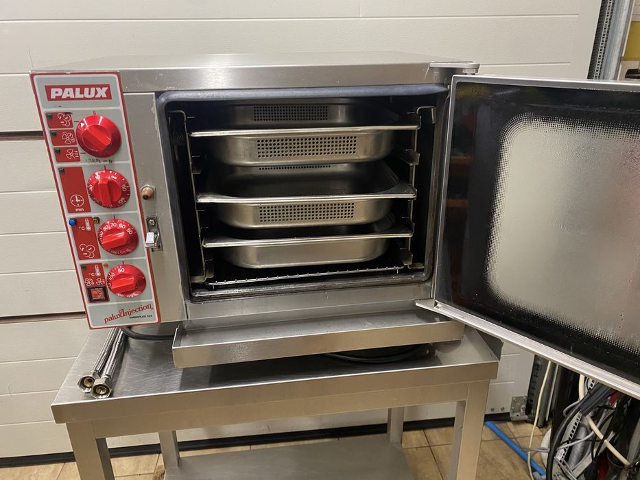 Piec konwekcyjno  parowy 5 x gn 2/3