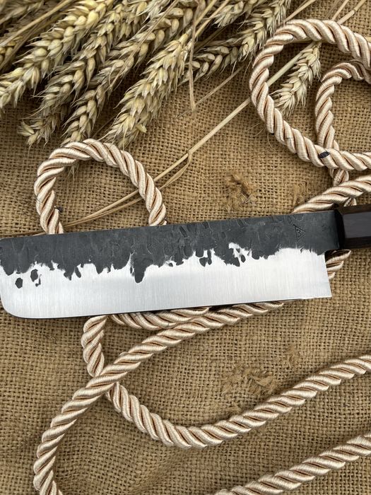 Кований ніж накірі з сталі N690 62-63hrc+кріо, ручної роботи з венге