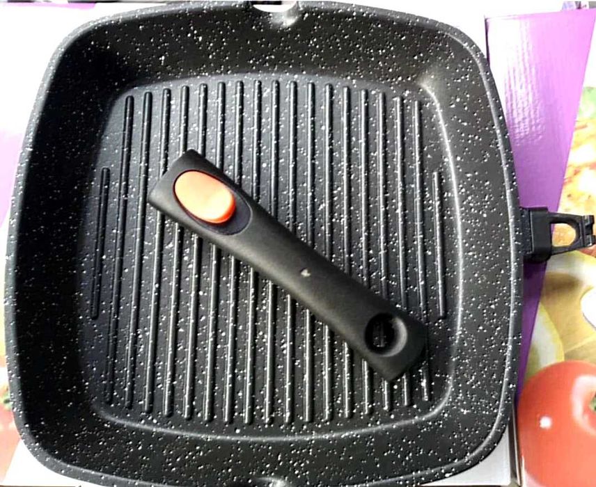 Продается сковорода гриль с крышкой. Фирма Benson.