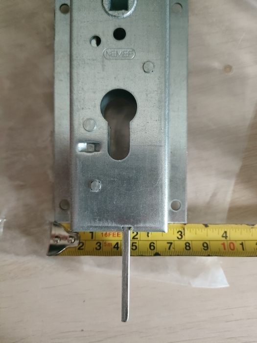 Zamek do bramy garażowej PZ 50 / 8 mm #8006