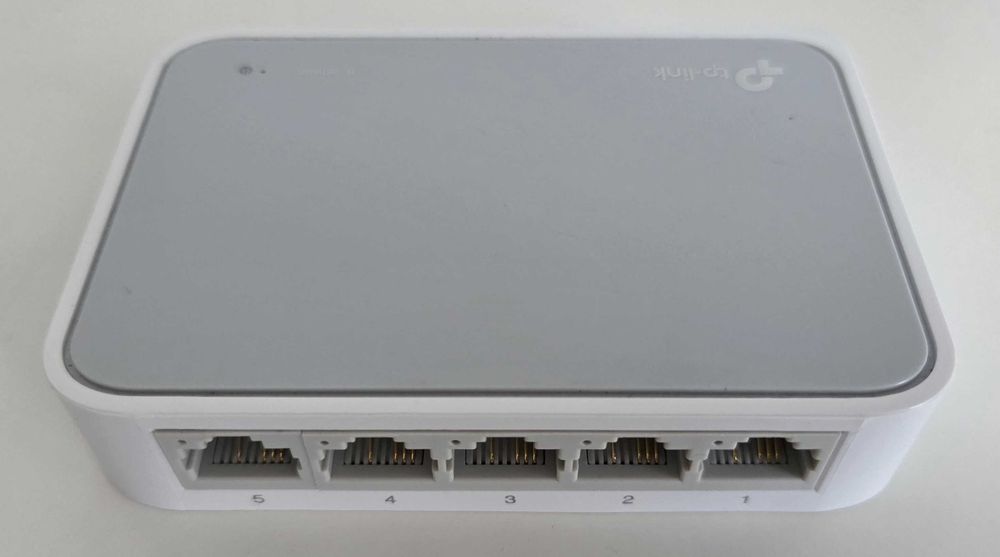 Switch TP-Link 5 Portas (TL-SF1005D) - Como Novo