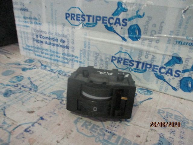 Botão / interruptor de luzes AUDI A2 (8Z0)
