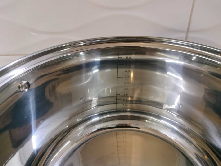 Garnek ciężkie dno porządny super jakość 1,5 litra nowy sprawny