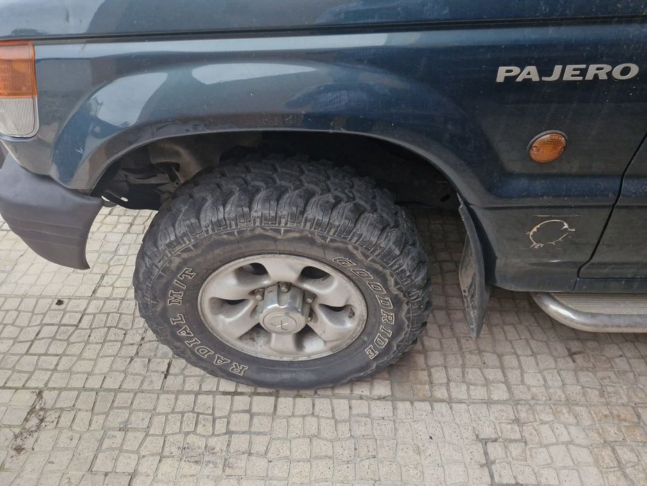 Vendo jipe Mitsubishi  2.8 diesel do ano 1998,.com 260.000km foto 4