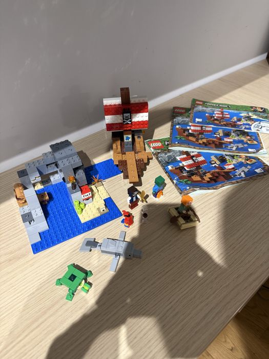 LEGO Minecraft zestaw 21152, Przygoda na statku pirackim