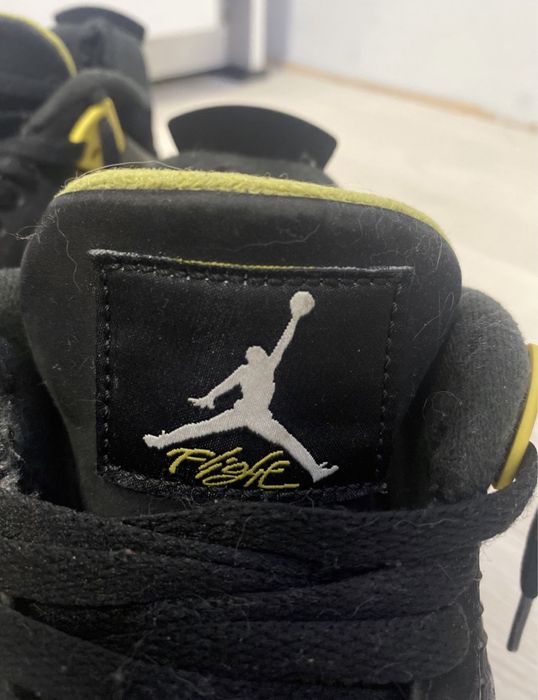 air jordan 4 thunder yellow 40