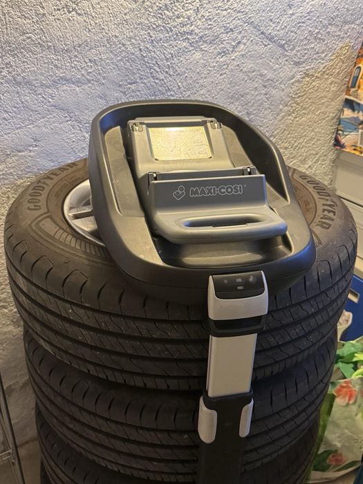 База Maxi Cosi iso-fix FamilyFix