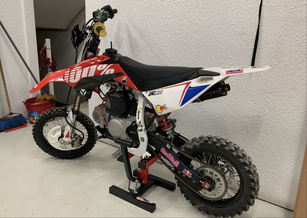 YCF 150 mota como nova