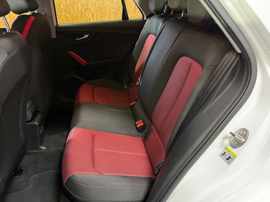AUDI Q2 Sport 1.6TDi 30TDi S-tronic Automático