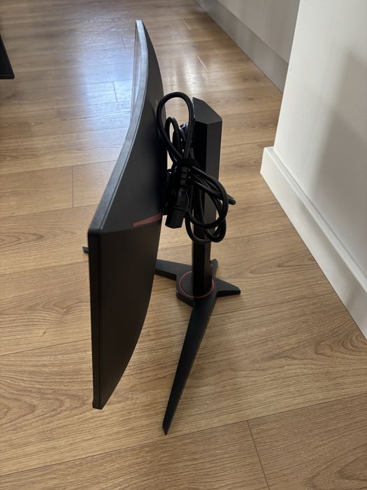 Monitor AOC C24G1