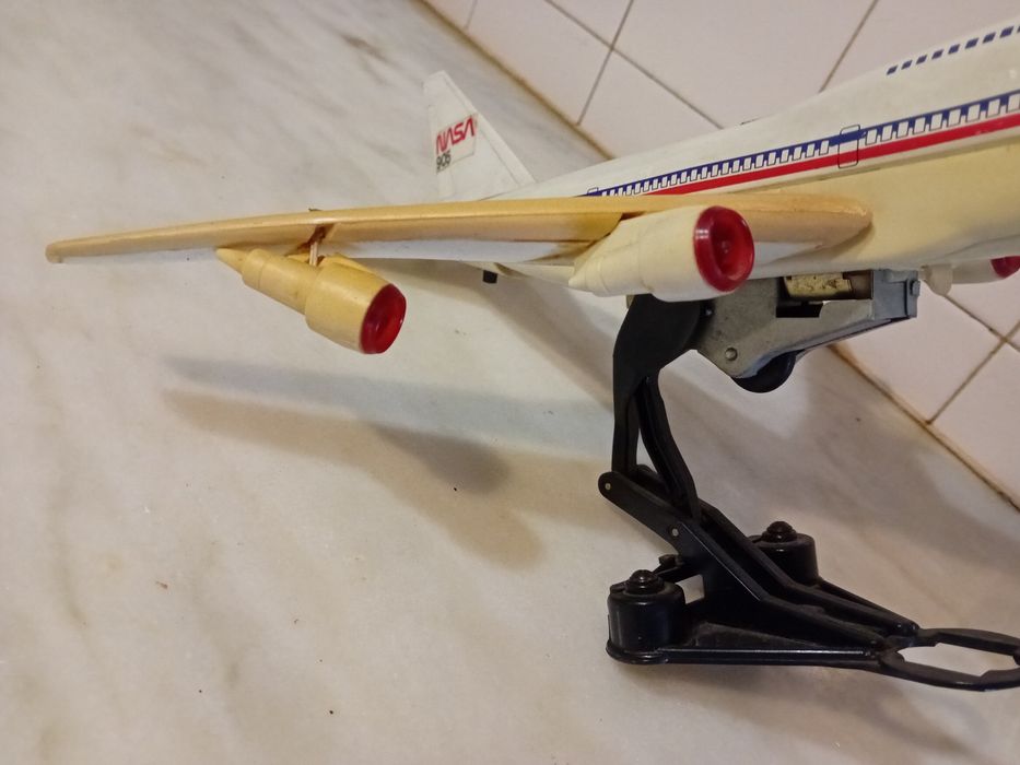 Avião Antigo Boeing Nasa Estado Razoável