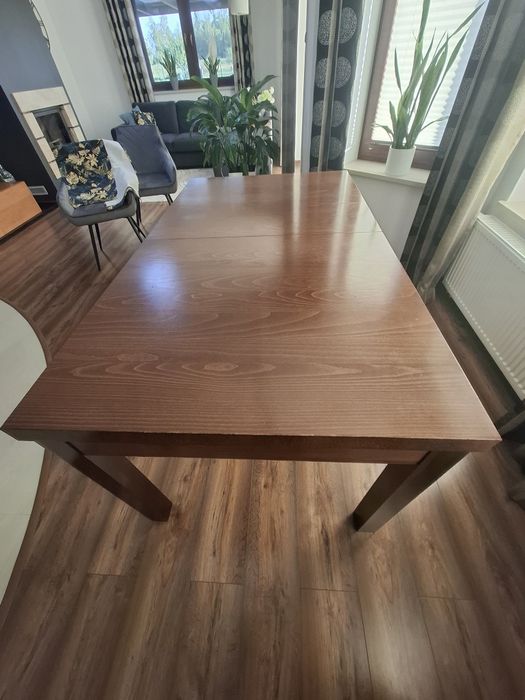 Stół do  Salonu Jadalni  160x90 rozkładany do 220cm orzech