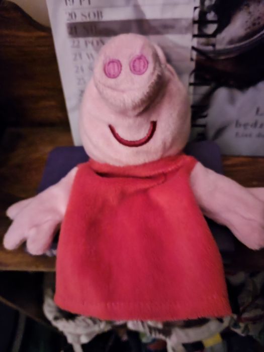 Pacynka śliczna Świnka Peppa w czerwonej sukience
