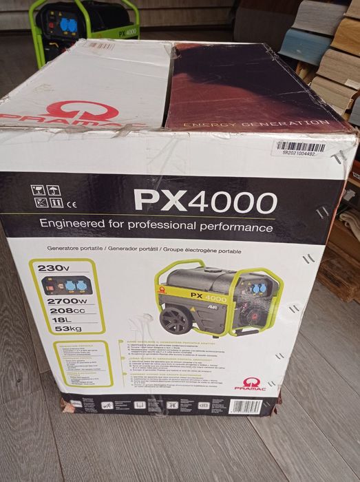 Професійний генератор Pramac PX 4000