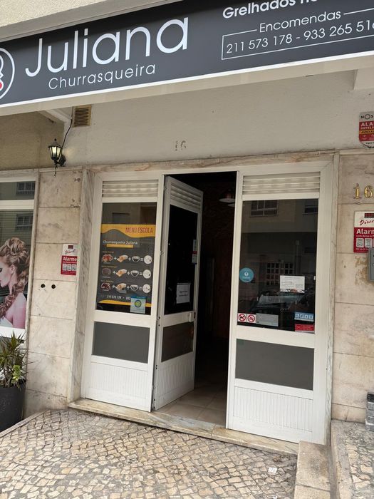 Aluga-se armazém/loja