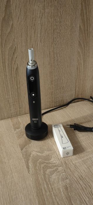 Szczoteczka magnetyczny do zębów oral b io 9 BRAUN