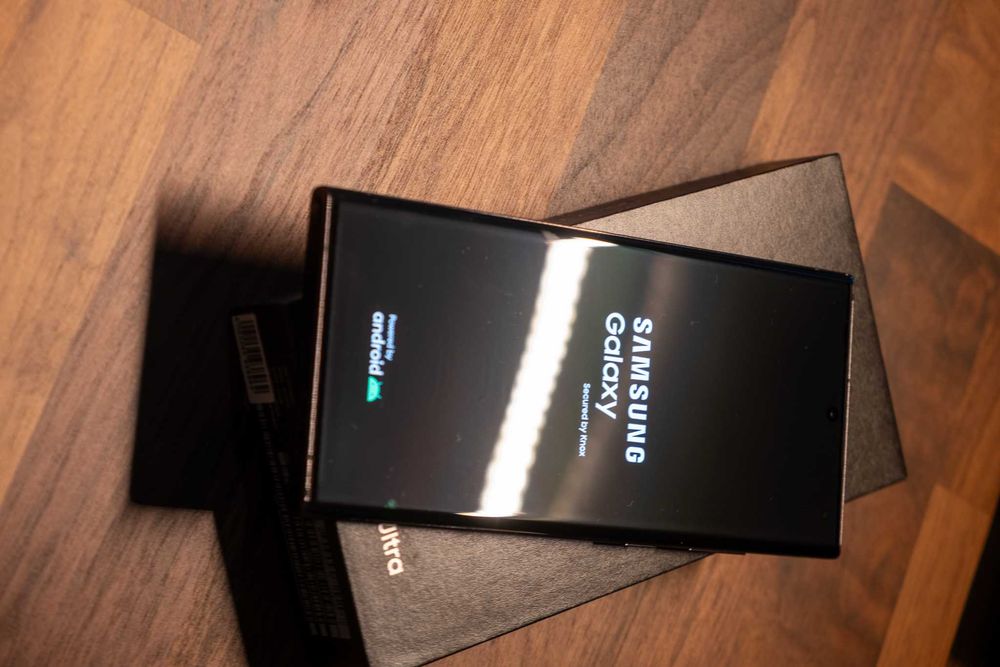 Samsung Galaxy S23 Ultra 12GB/512GB – Phantom Black - Impecável