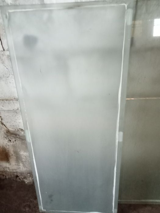 3 tampos vidro temperado.