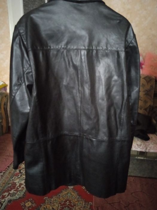 Кожаный мужской пиджак осень весна а отличном состоянии