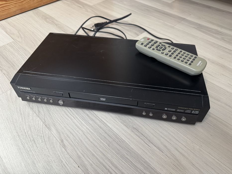 Toshiba CD , DVD, Player SD-220E