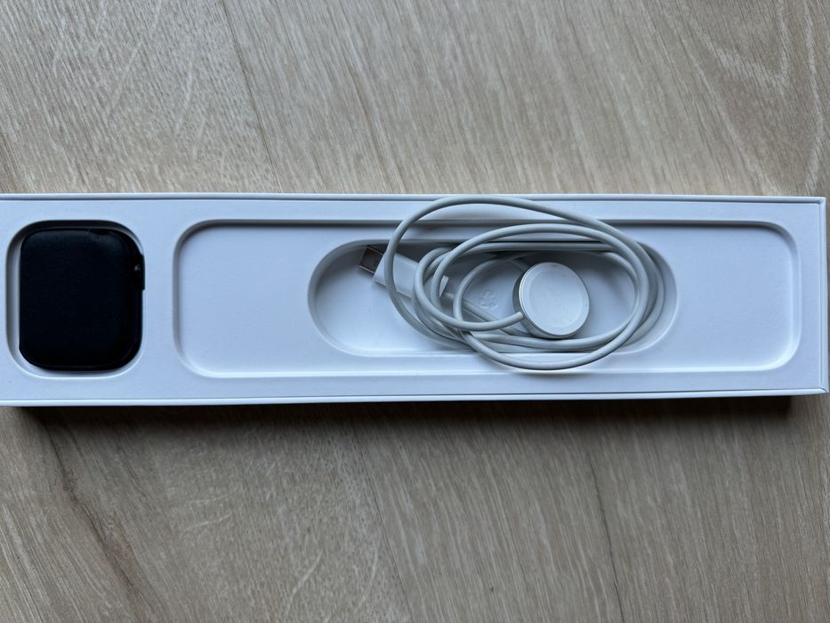 Apple Watch 7 45mm czarny