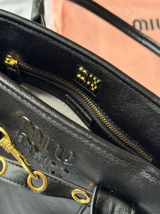 Miumiu miu miu torba torebka skorzana czarna aventure duża